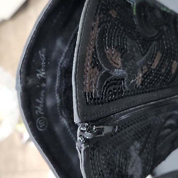 HELEN'S HEART BLACK LEATHER and SEQUINS BOOTS - Picture 5 of 6